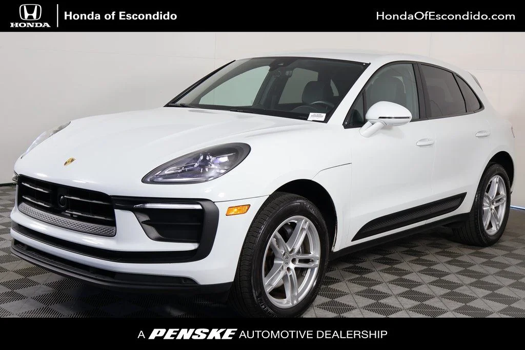 2024 Porsche Macan Base