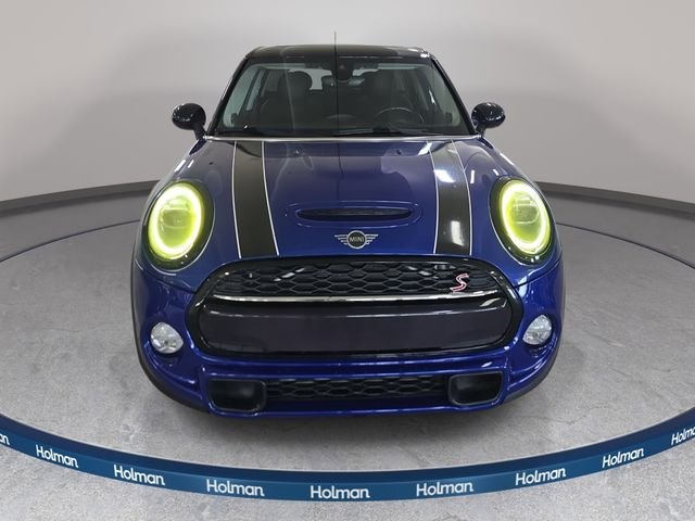 Used 2019 Blue MINI Signature image 3
