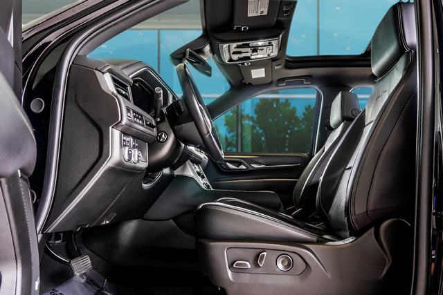 Used 2024 Black GMC Denali image 45