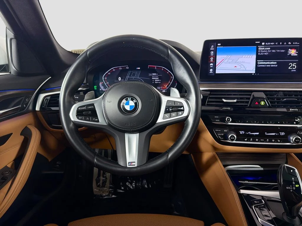Used 2022 White BMW 530i image 23