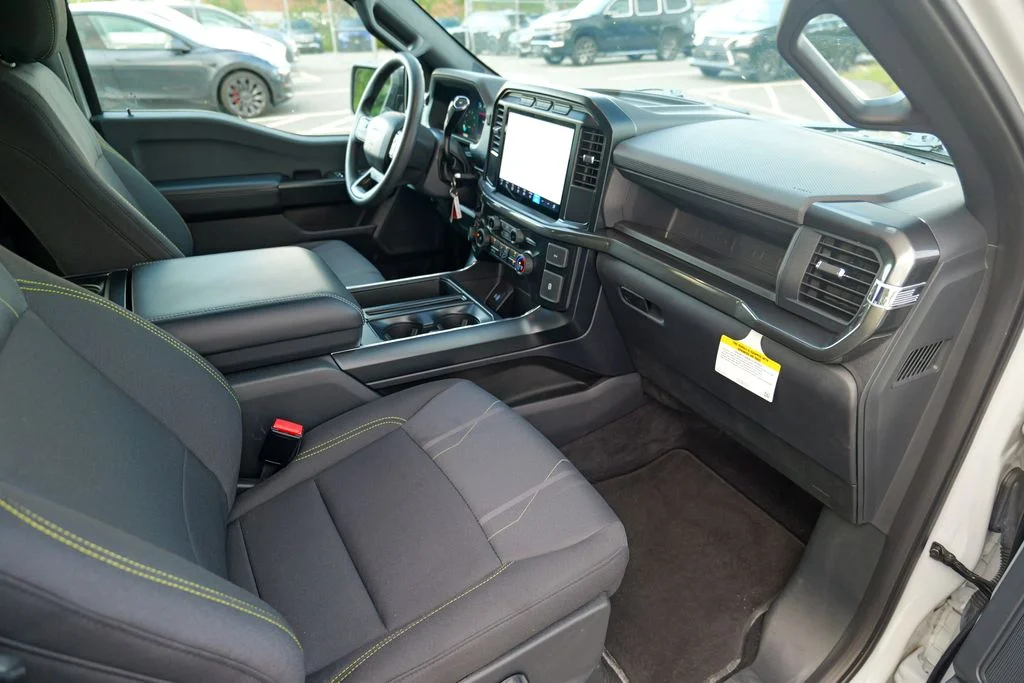 Used 2024 Avalanche Ford STX image 37