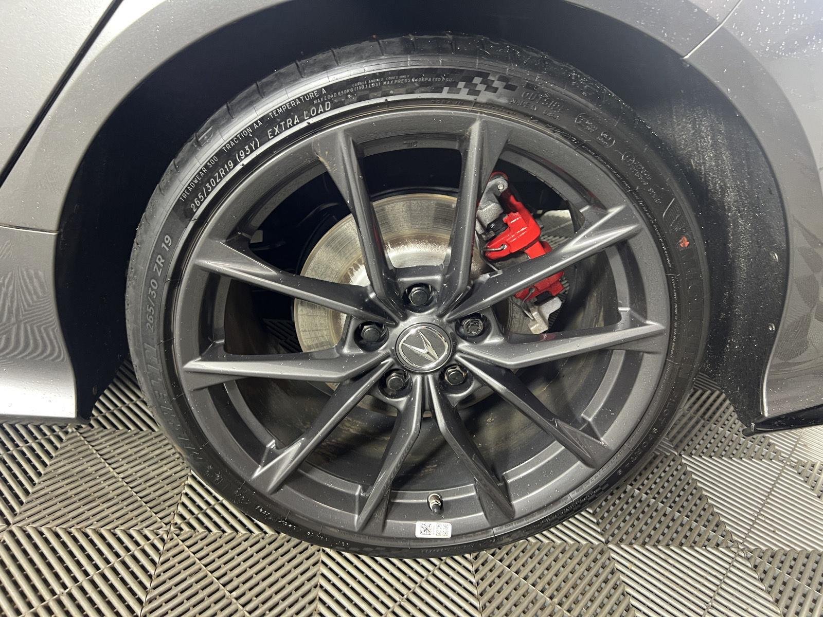 Used 2025 Liquid Carbon Metallic Acura Type S image 9