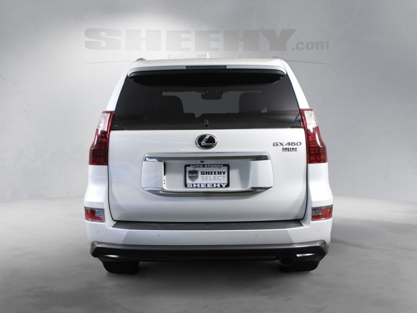 Used 2022  Lexus 460 Luxury image 14