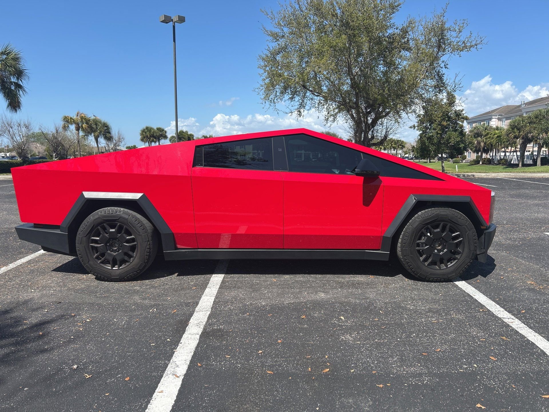 2024 Tesla Cybertruck Crew Cab AWD