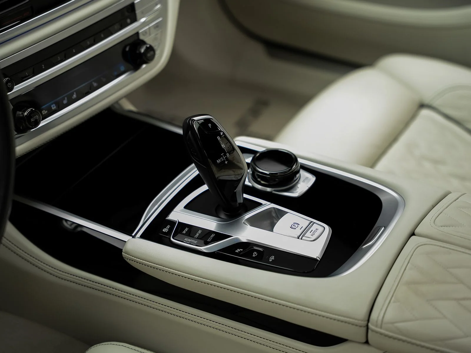 Used 2022 Blue BMW ALPINA B7 xDrive image 60