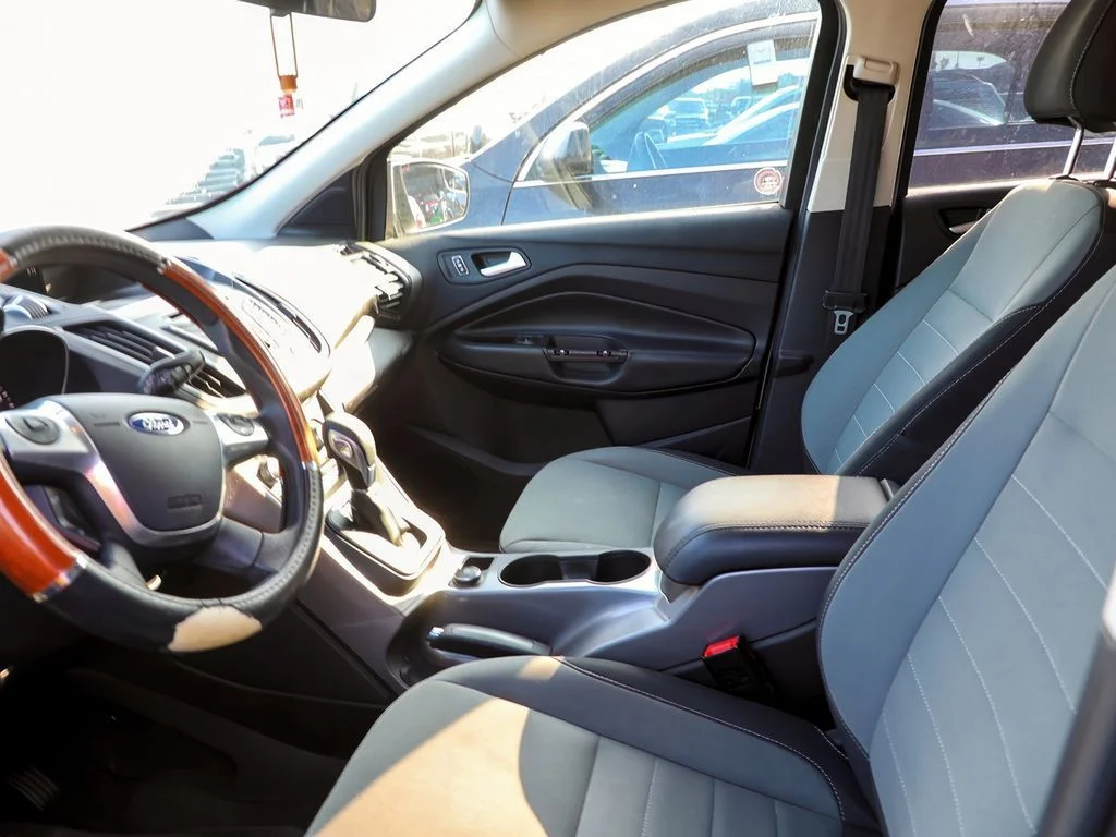 Used 2016 Ingot Silver Ford SE image 8