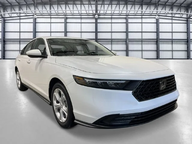 New 2026 Platinum White Pearl Honda LX image 8