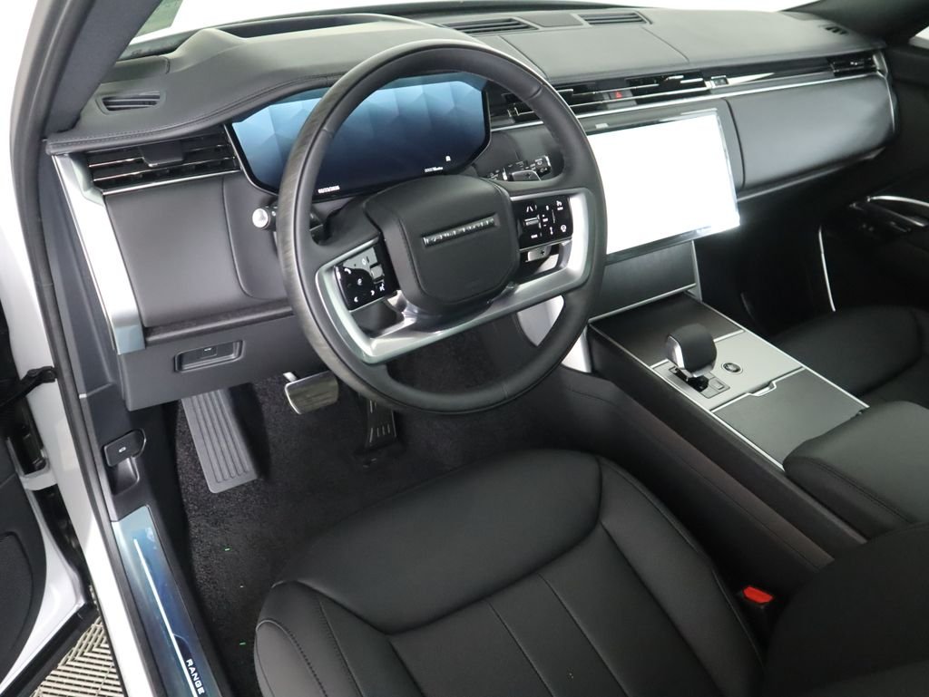 New 2026 Fuji White Land Rover SE image 10