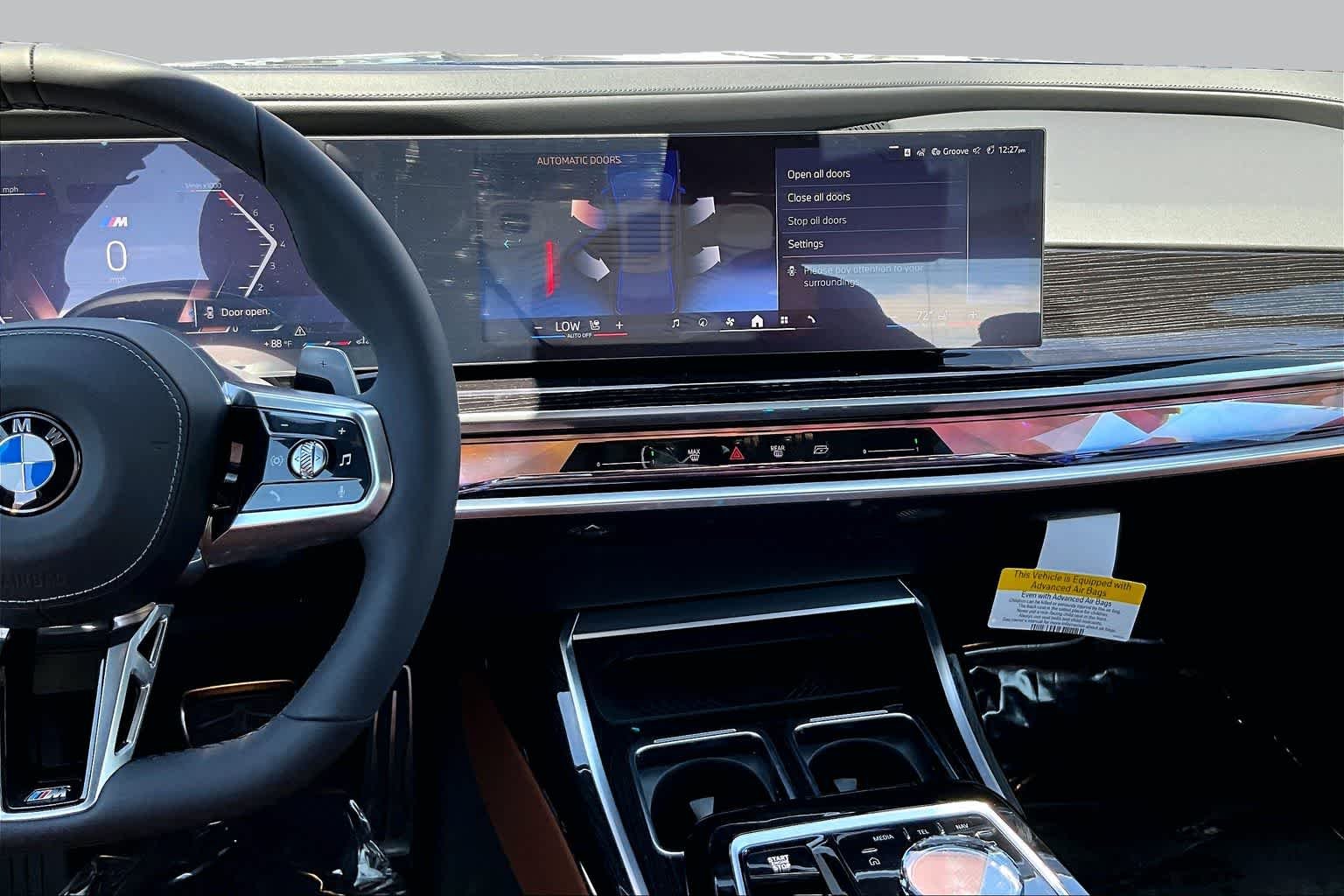 New 2026 Tanzanite Blue II Metallic BMW 740i image 6