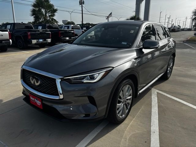 Used 2024 Gray INFINITI PURE image 3