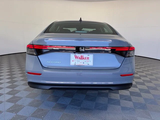New 2026 Urban Gray Pearl Honda SE image 6