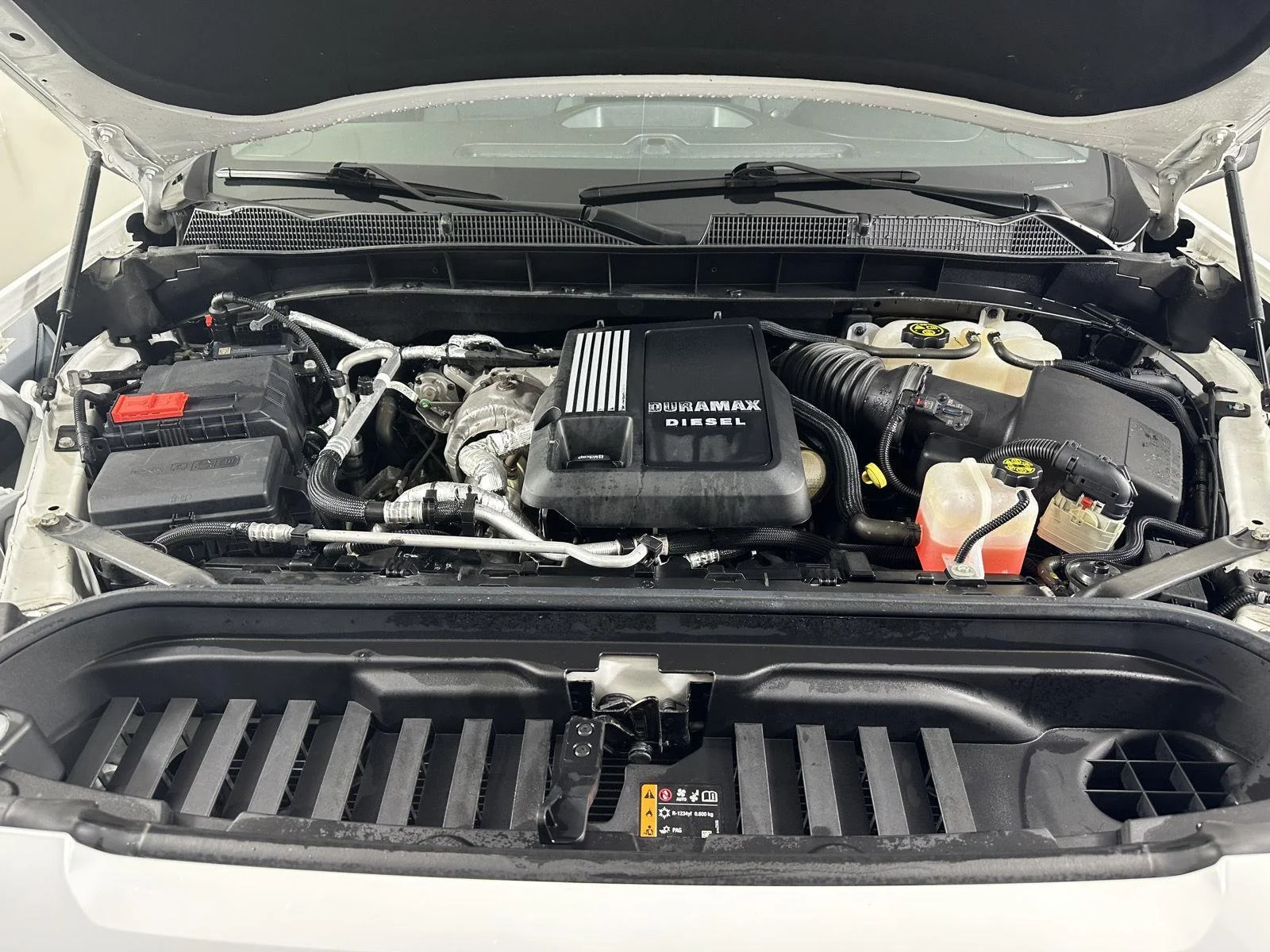 Used 2022 Summit White GMC Elevation image 24