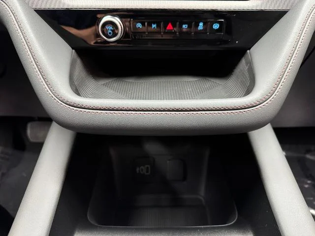 New 2026 Space White Metallic Ford Active image 18