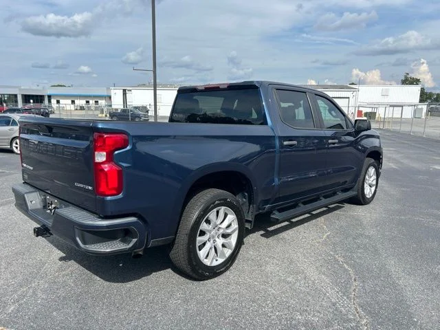 Used 2022 Blue Chevrolet Custom image 4