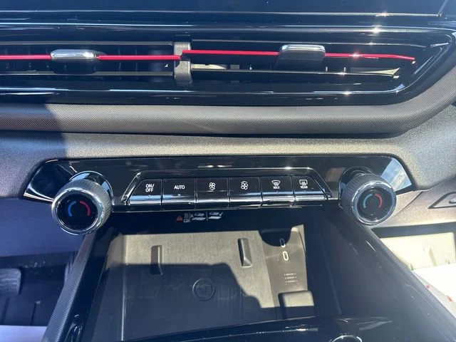 Certified Used 2025 Carpeted floor covering Chevrolet RST - Max Range image 27