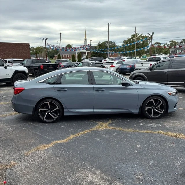 Used 2022 Still Night Pearl Honda Sport image 2