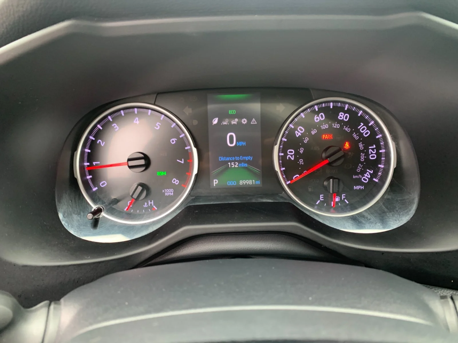 Used 2019 White Toyota XLE image 28