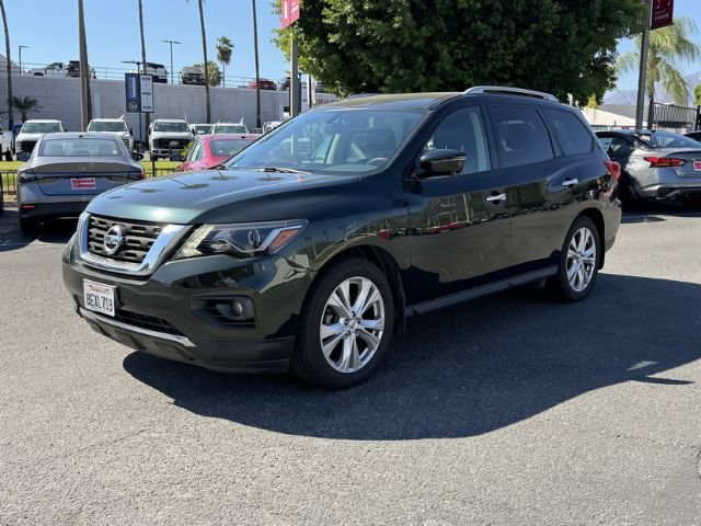 Used 2018 Green Nissan SL image 3