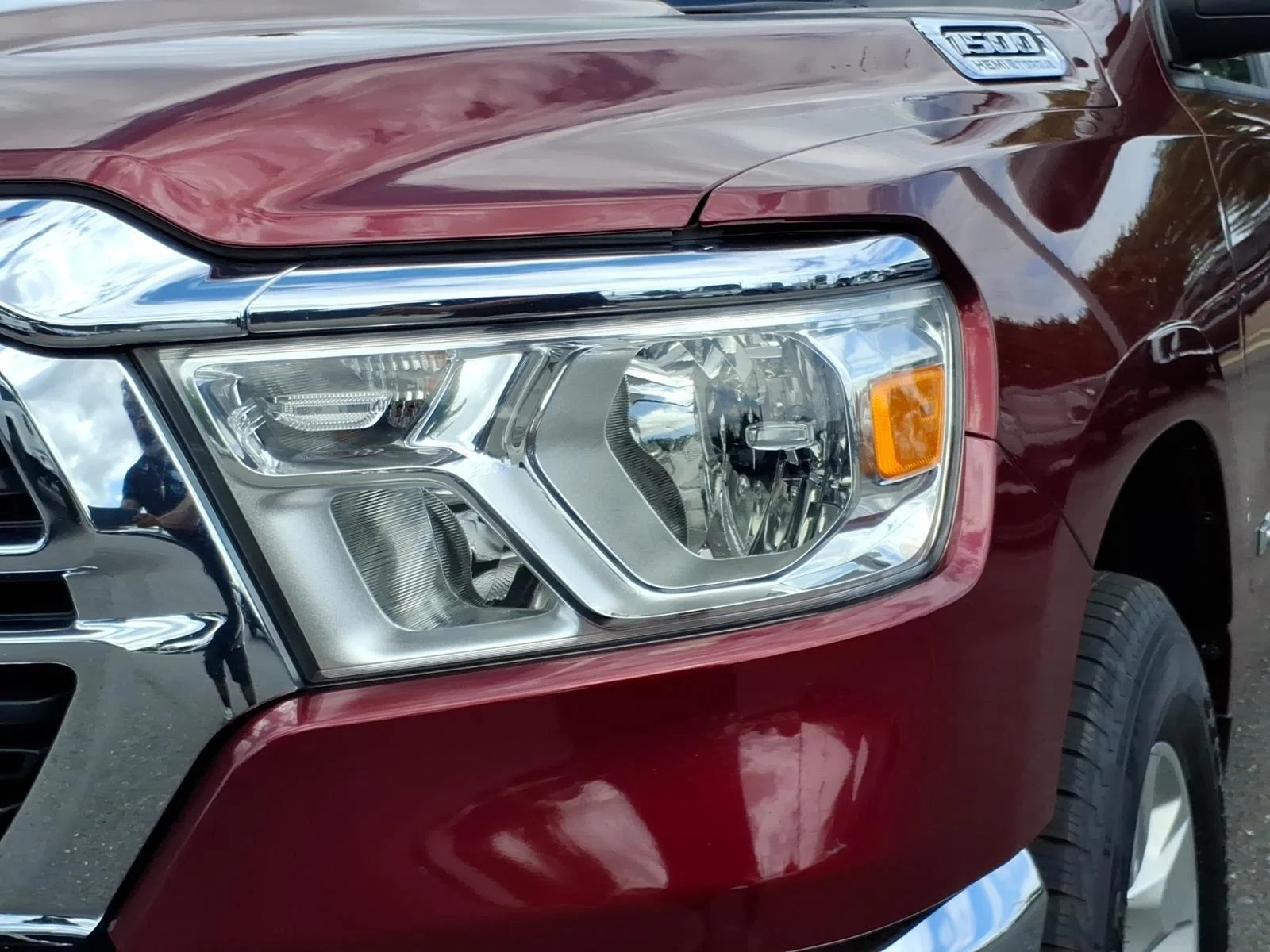 Used 2024 Delmonico Red Pearlcoat Ram Big Horn image 15