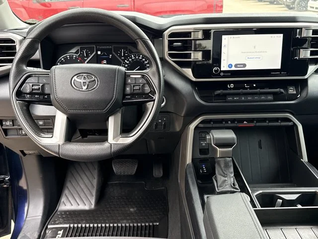 Used 2023  Toyota SR5 image 7