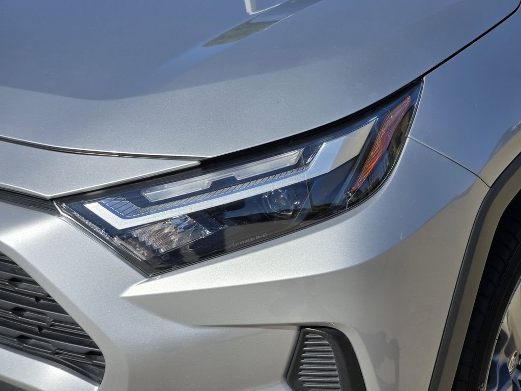 Used 2024 Silver Toyota XLE image 5