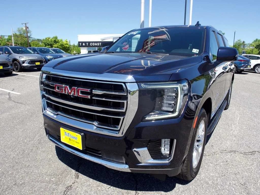 2024 GMC Yukon 4WD SLT's photo