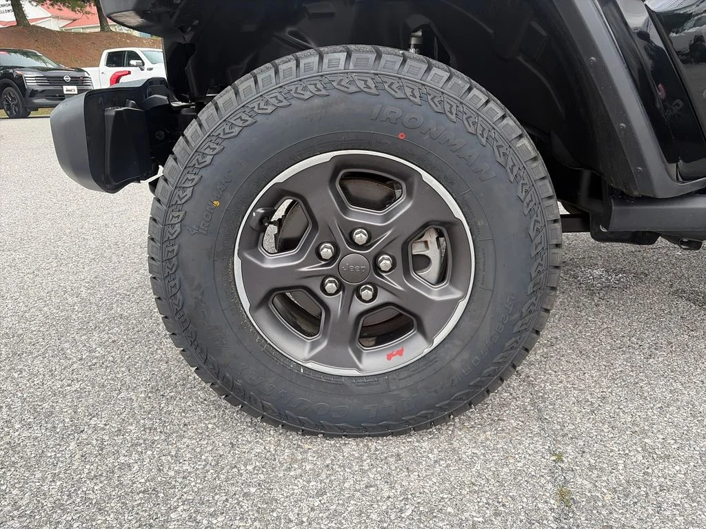 Used 2020 Black Jeep Rubicon image 27