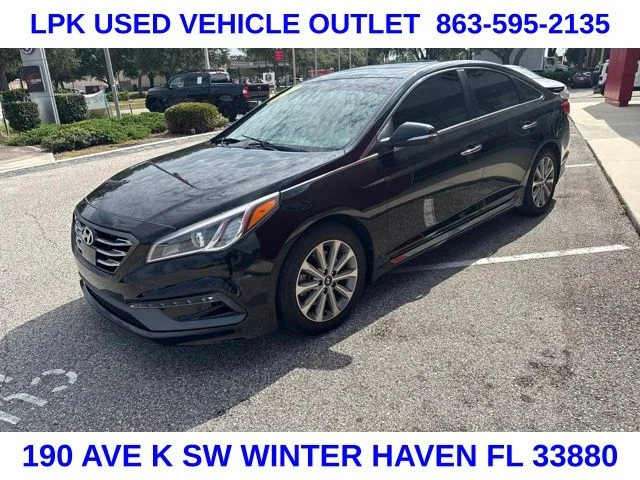 Used 2017 Black Hyundai Limited image 7