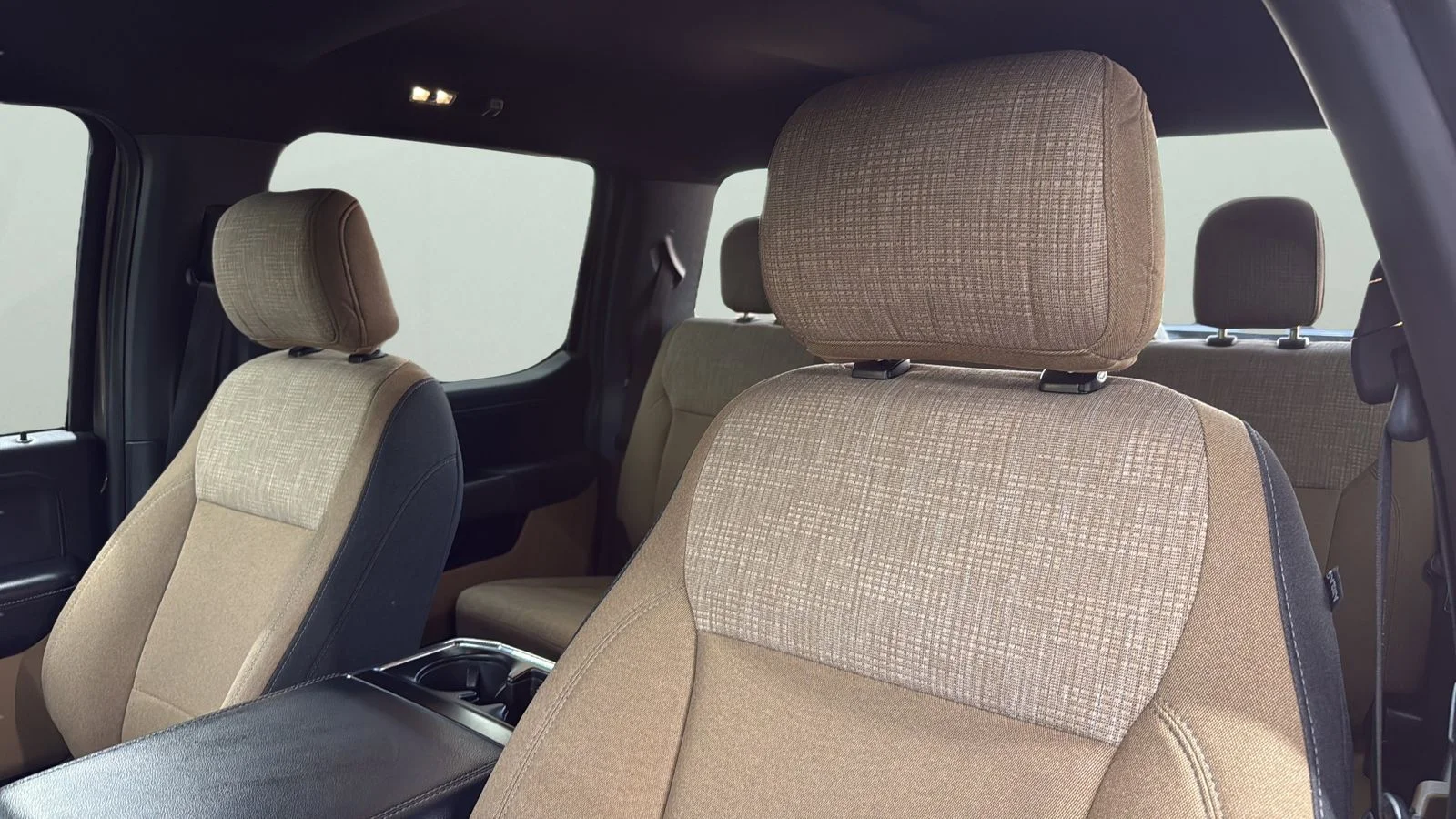 Used 2021 Gray Ford XLT image 9