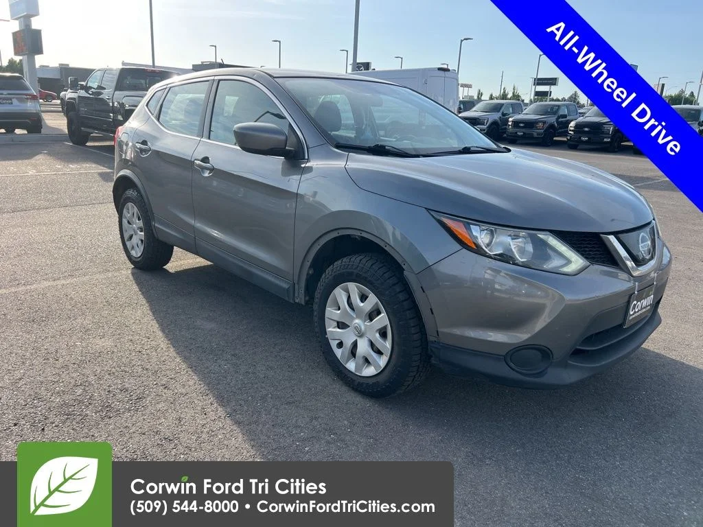 2019 Nissan Rogue Sport S AWD's photo