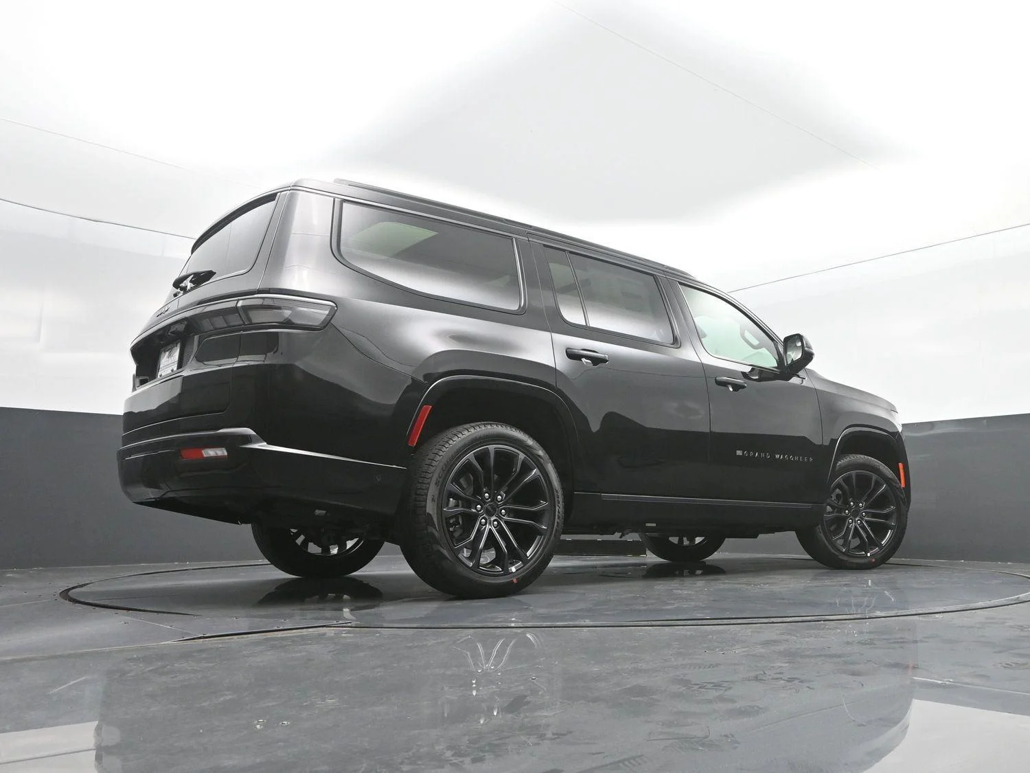 New 2026 High Gloss Black Jeep Summit Reserve image 35
