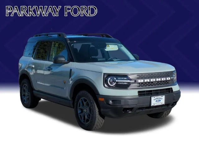 Used 2024 Green Ford Badlands image 7