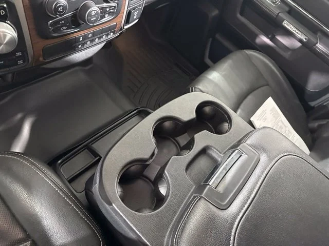 Used 2017 Silver Ram Laramie image 18