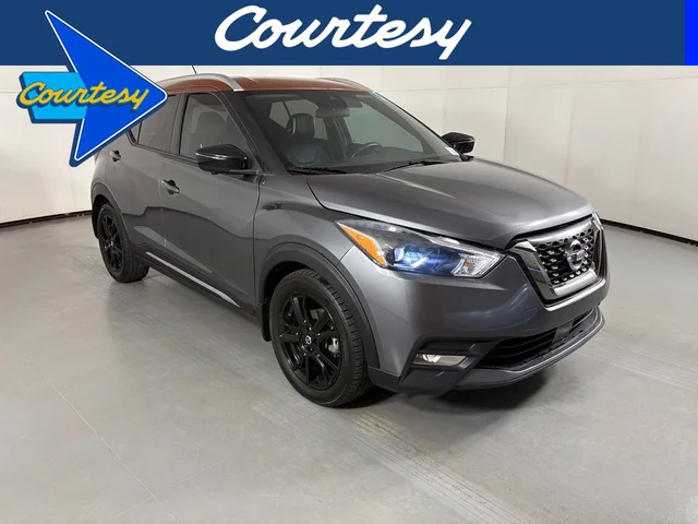 2020 Nissan Kicks SR