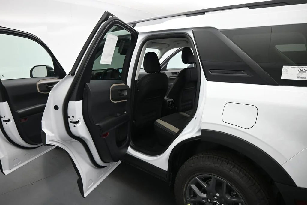 New 2026 White Ford Big Bend image 16