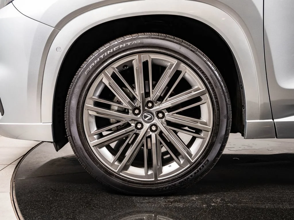 Used 2025 Celestial Silver Metallic Lexus 350 Luxury image 13