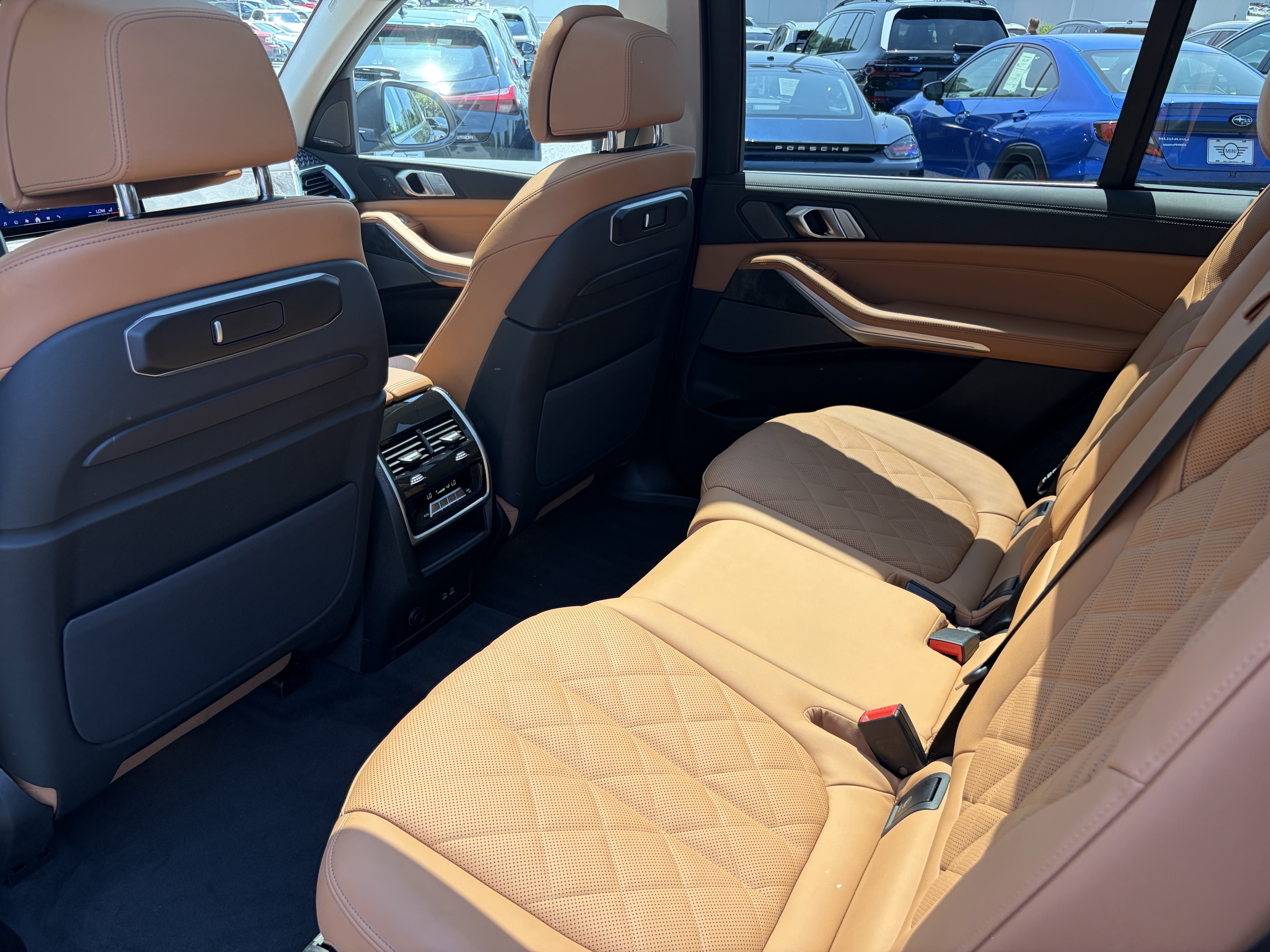 Certified Used 2026 MANHATTAN GREEN BMW xDrive40i image 16