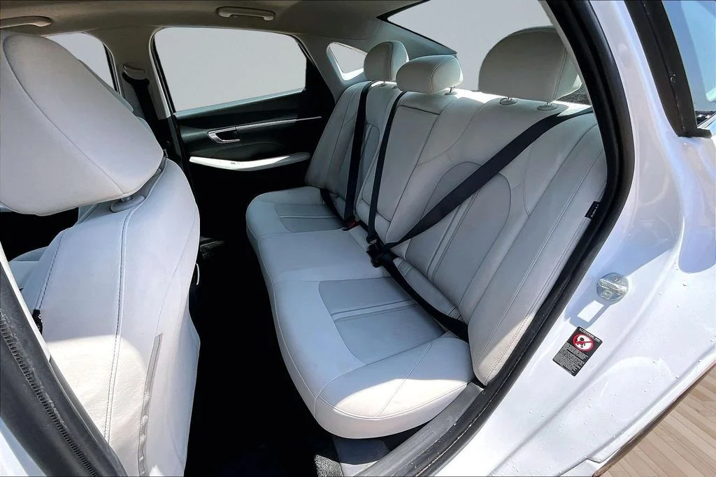 Used 2022 Gray Hyundai SEL image 23