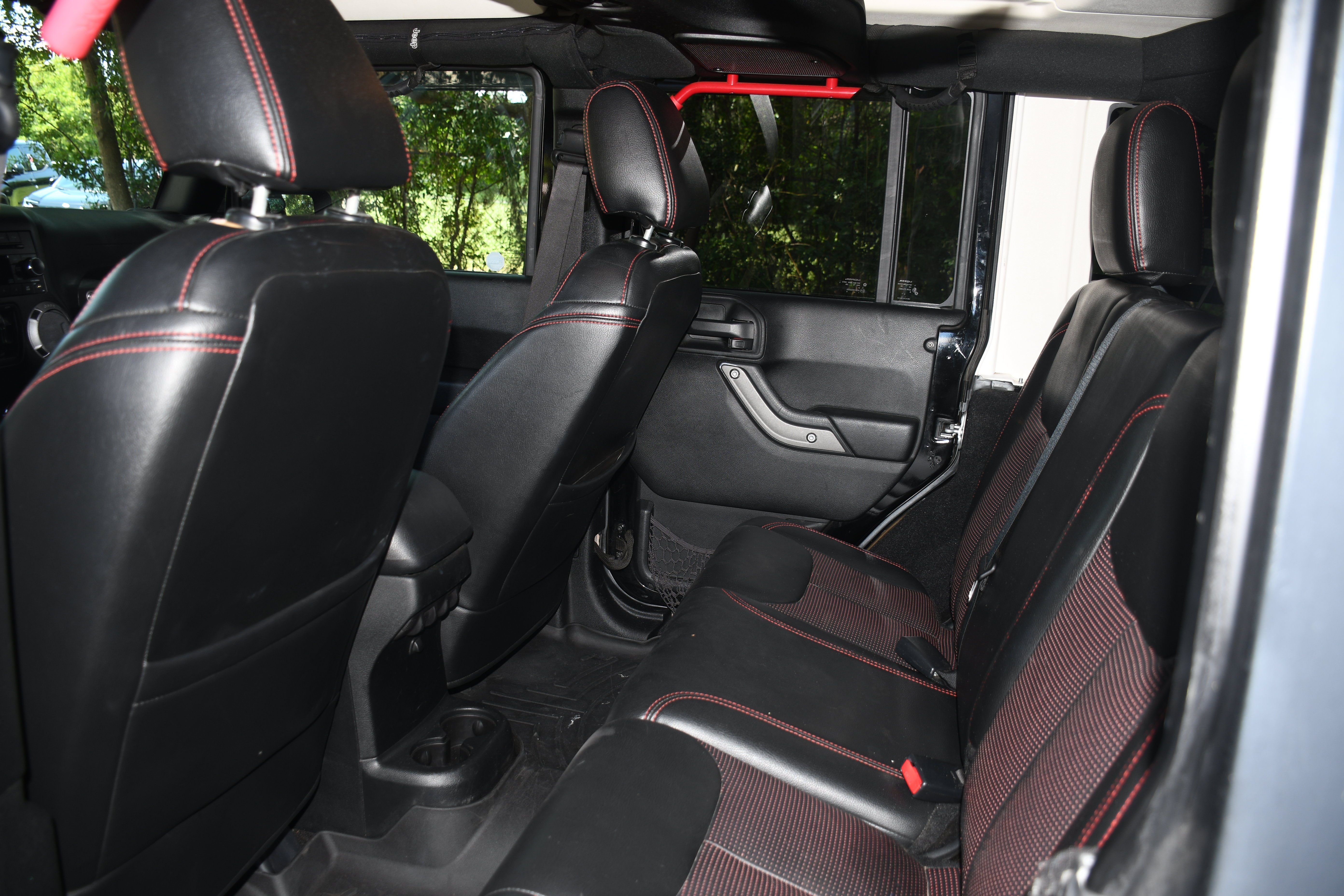 2017 Jeep Wrangler Unlimited Sport S - Photo 14