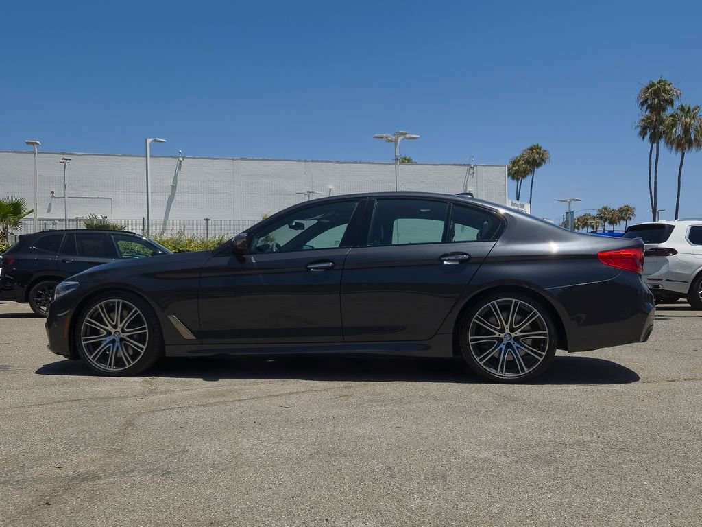 Used 2018 Dark Graphite Metallic BMW M550i xDrive image 23