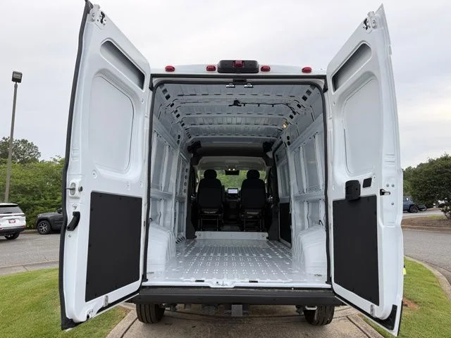 New 2026 Bright White Clear-Coat Exterior Paint RAM High Roof image 30