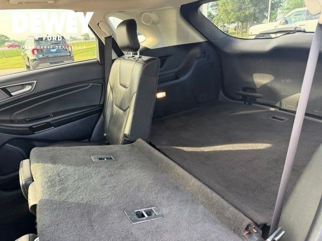 Used 2020 Burgundy Ford Titanium image 29