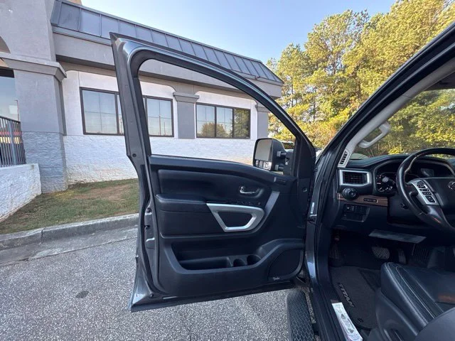 Used 2020 Gun Metallic Nissan SL image 6