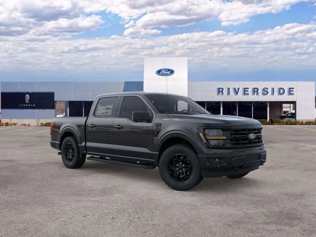 New 2026 Agate Black Metallic Ford XLT image 7