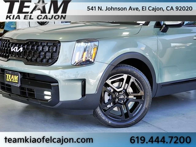 Used 2024 Green Kia SX X-Line AWD image 3