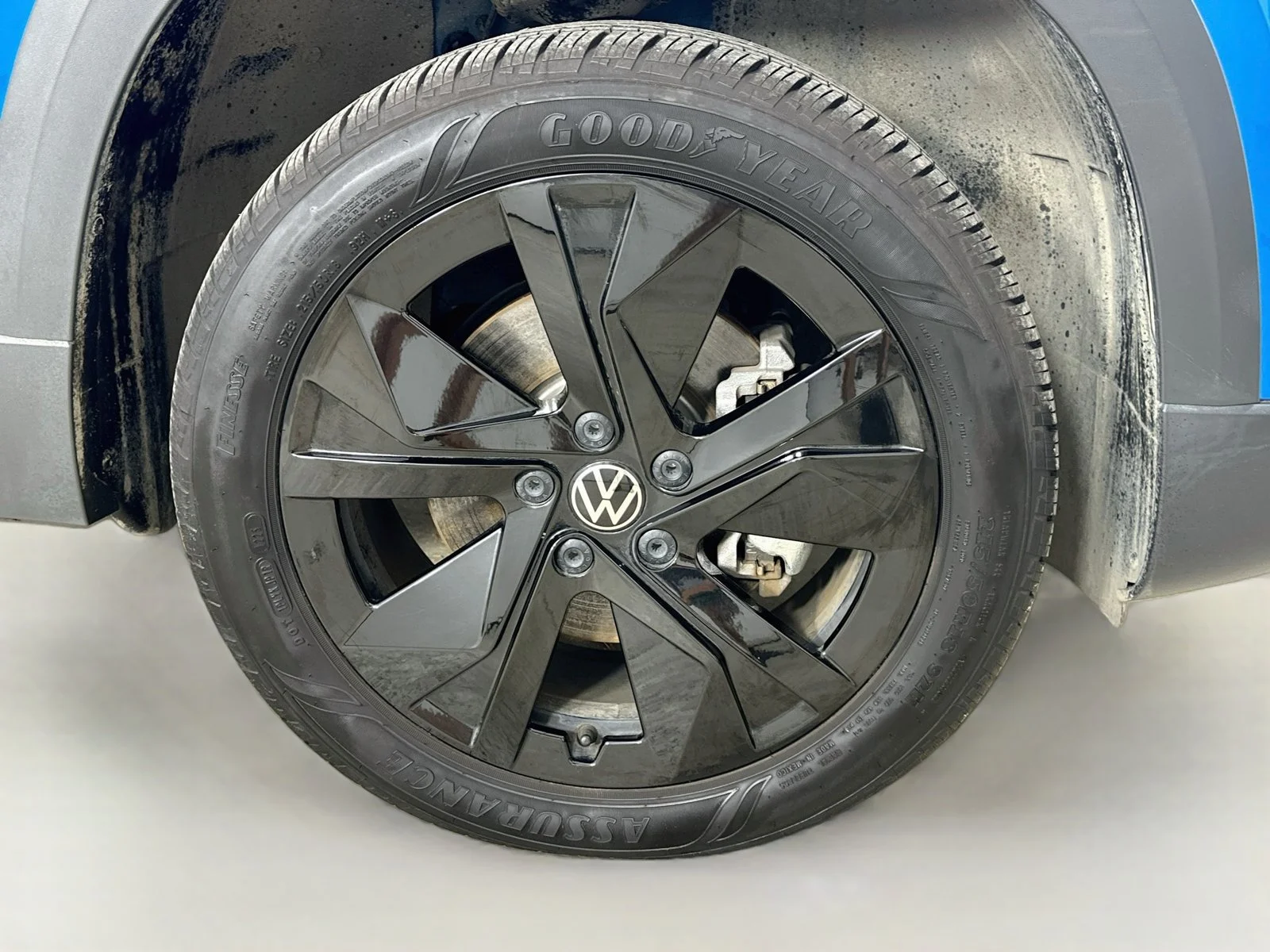Used 2025 Blue Volkswagen  image 10