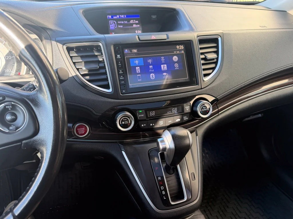 Used 2016 White Honda EX-L image 9