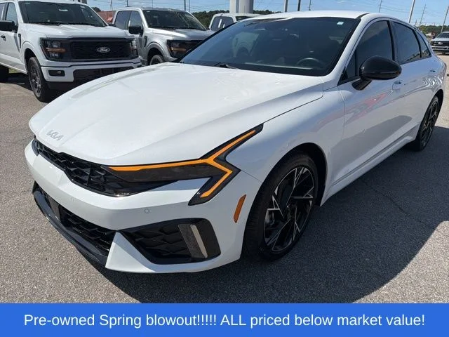 Used 2025 White Kia GT-Line image 2
