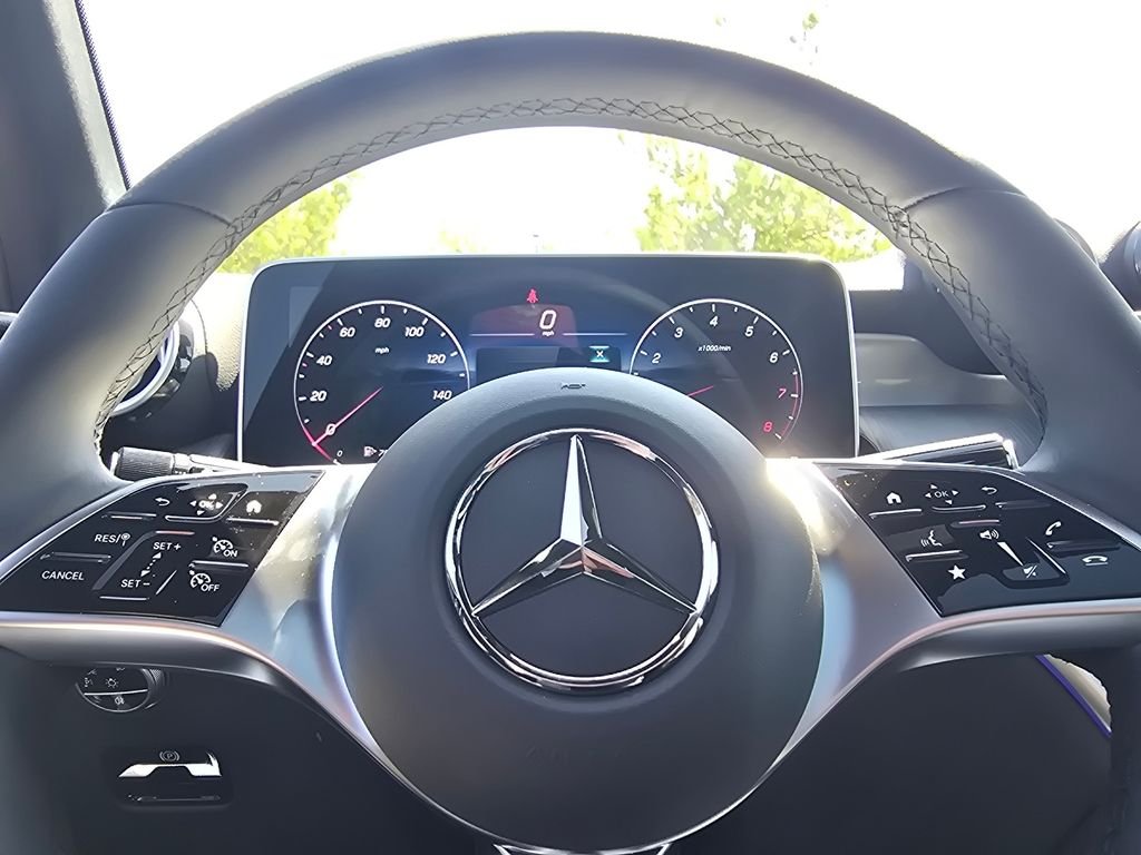 New 2026 MANUFAKTUR Alpine Grey Mercedes-Benz GLC 300 image 29