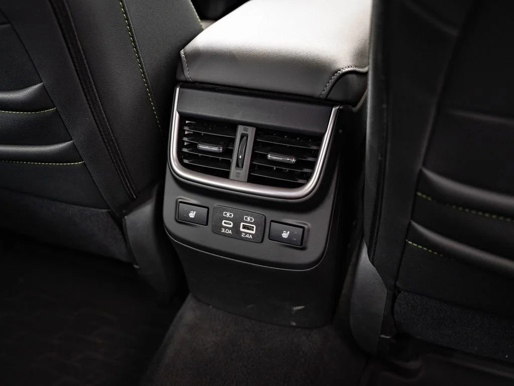 Used 2025 Crystal White Pearl Subaru Onyx Edition XT image 36